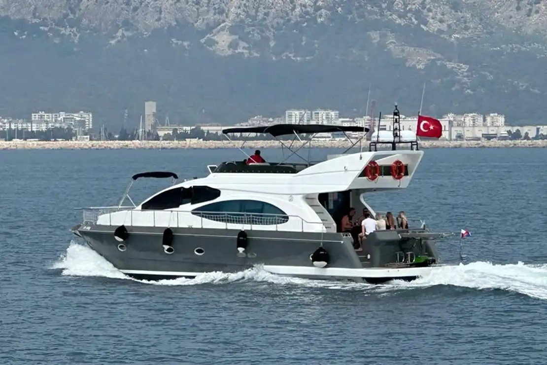 Antalya Yat Kiralama 20m Custom 57